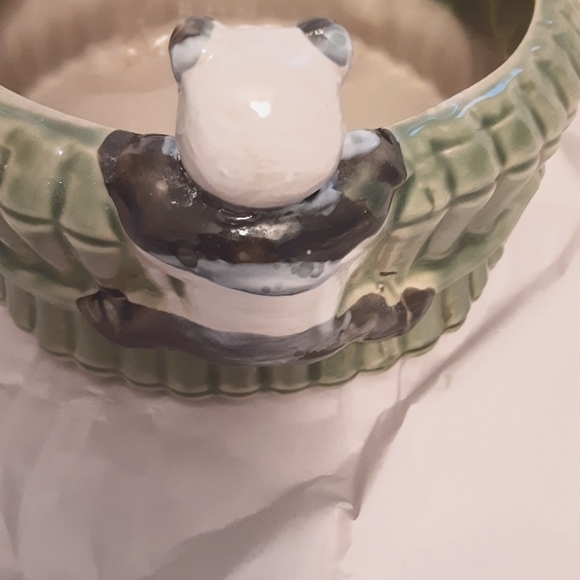 Vintage Panda Bear Planter Pot Holder - Picture 10 of 10